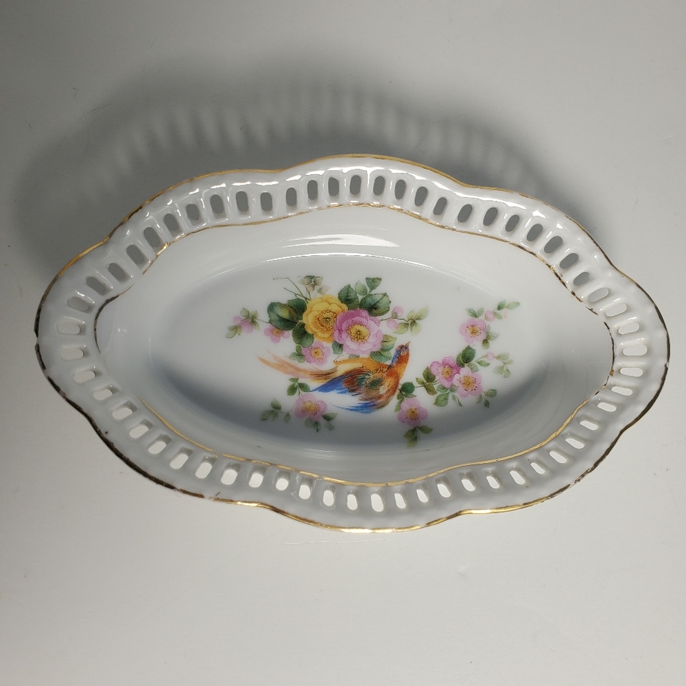 Rare Vintage SCHUMANN Bavaria Nut Dish With Scalloped And Pierced Edge